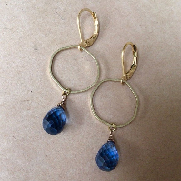 Sundance charm handcrafted earrings - Picture 2 of 7